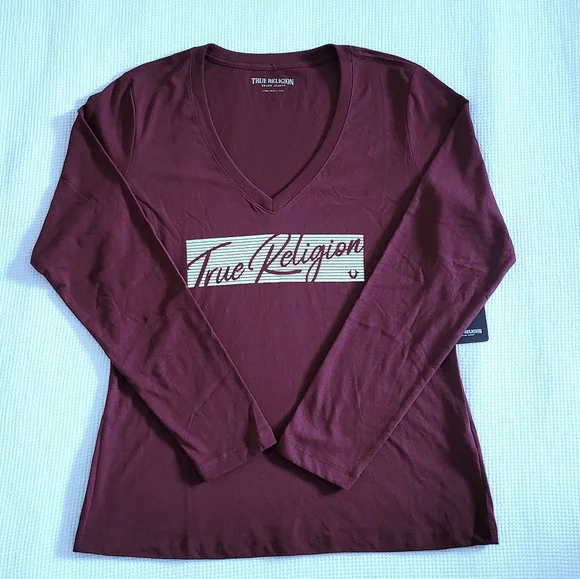 True Religion🙏 Long Sleeve Silver🤍 Foil Graphic Tee - NWT - Picture 2 of 12